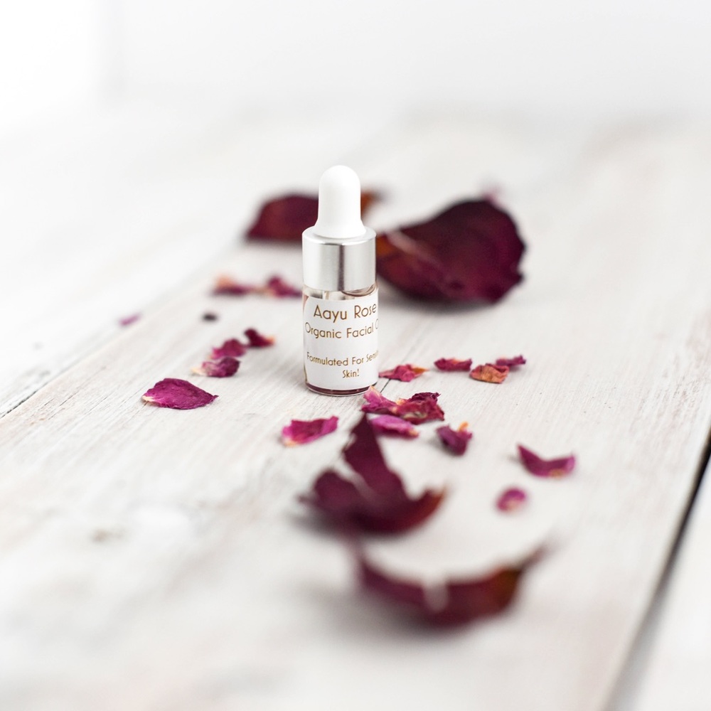AAYU 100% ORGANIC HAND MADE FACIAL OIL - Picture 2 of 5
